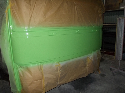 路線バスのフロント部の事故修理 三菱ふそうのエアロミディMKです