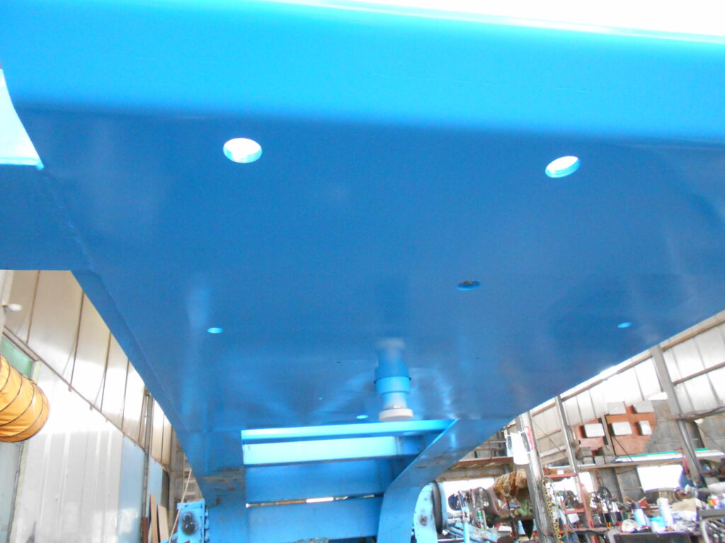 海コンの海上コンテナトレーラーです。特殊車両のカップリングピン(カップリングピンプレート)取替 40フィート