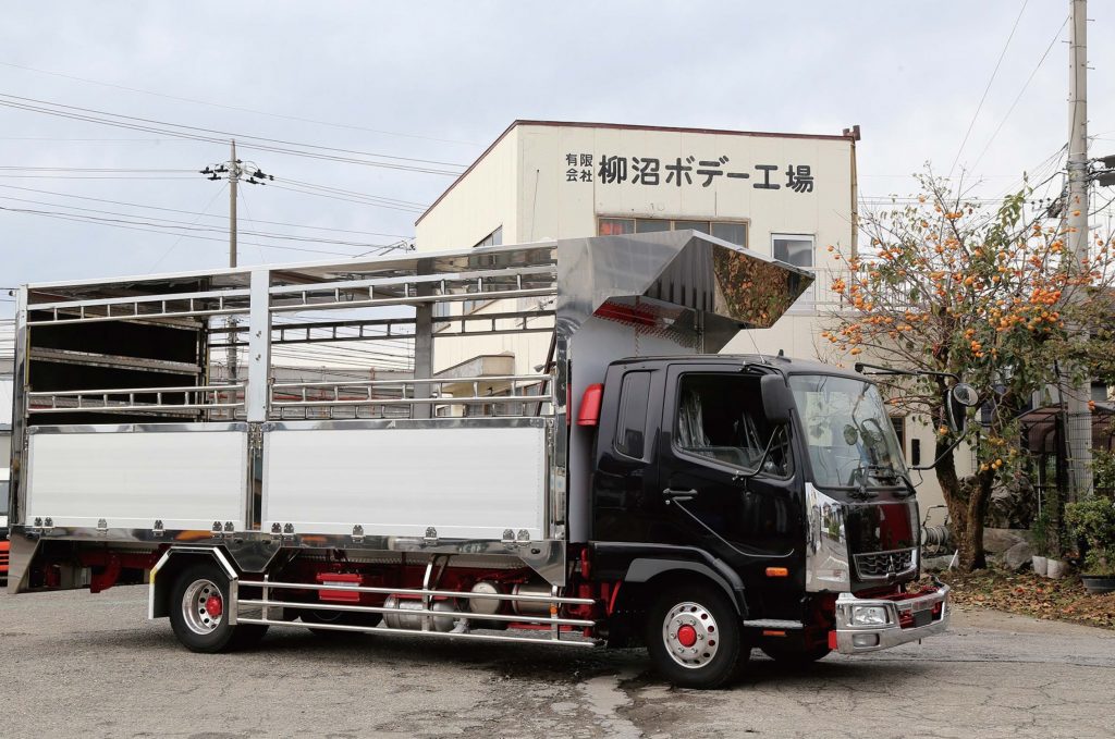 栃木の一流　７ｔｈに家畜運搬車・家畜輸送車の記事が掲載されました。