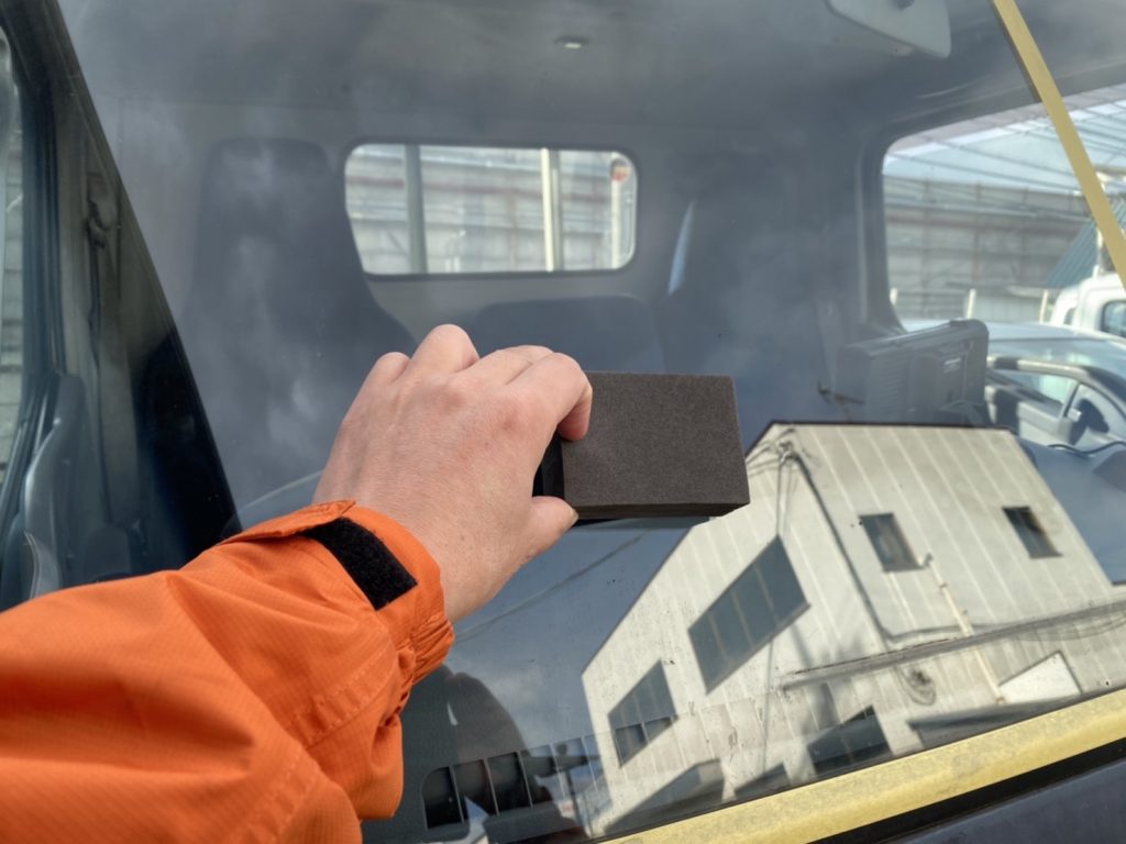 フロントガラスコーティング施工動画 三菱キャンター