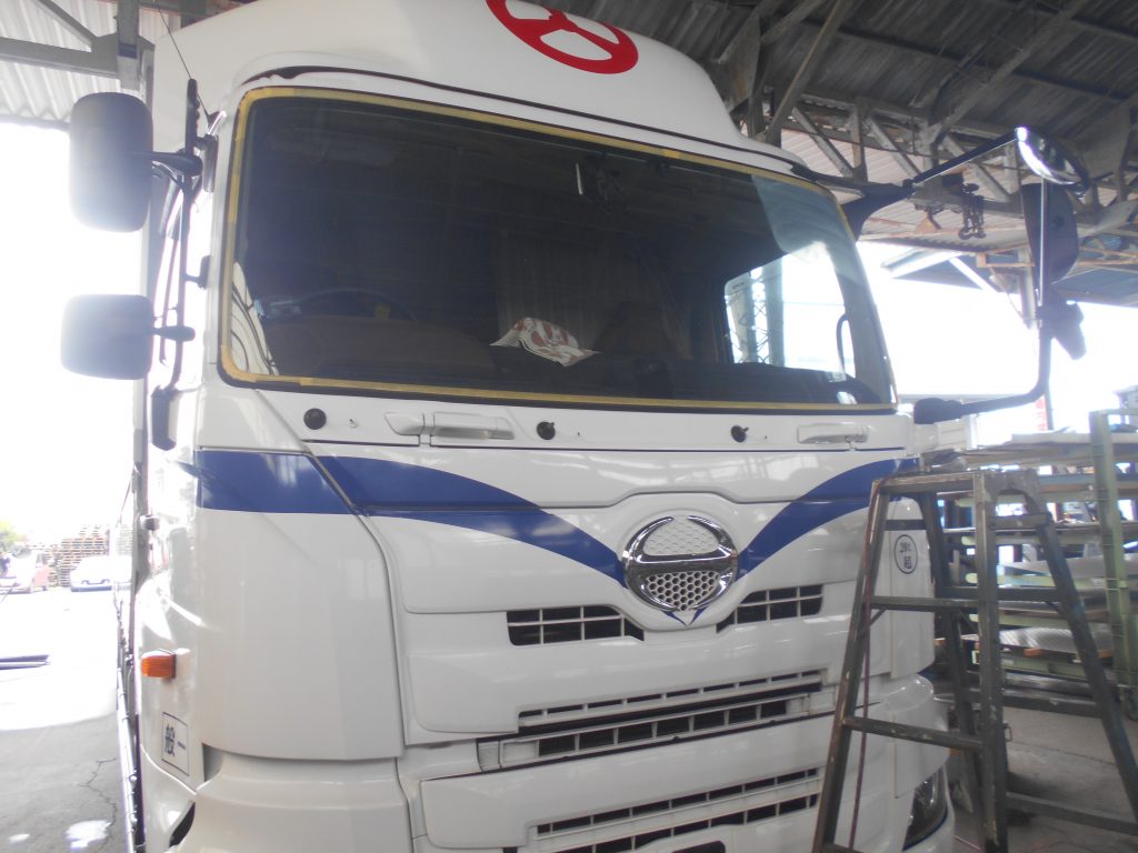 フロントガラスコーティング実績 プロフィア 日野 FR1AHフットワークエクスプレス関東様