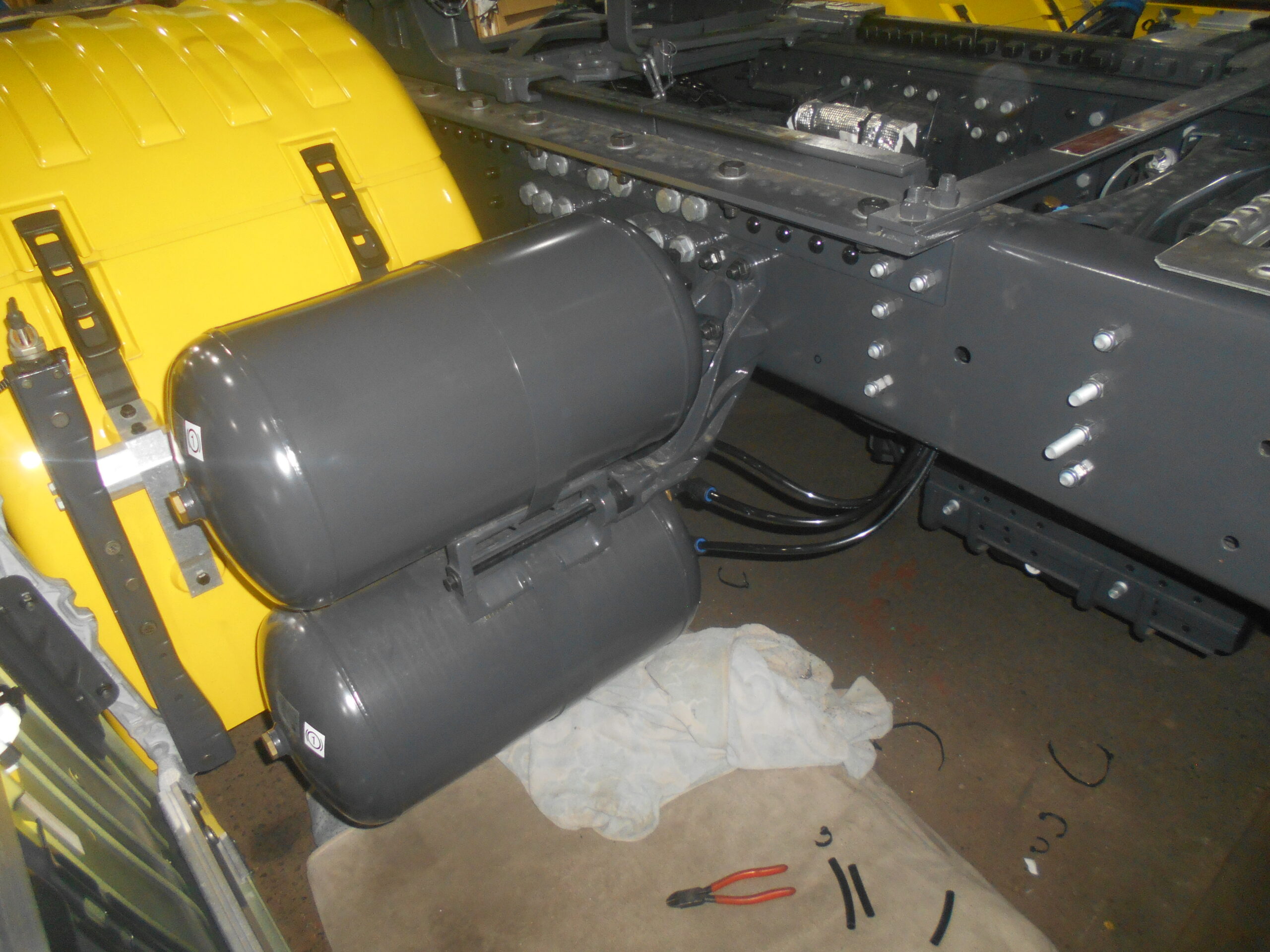 車体整備　スカニア